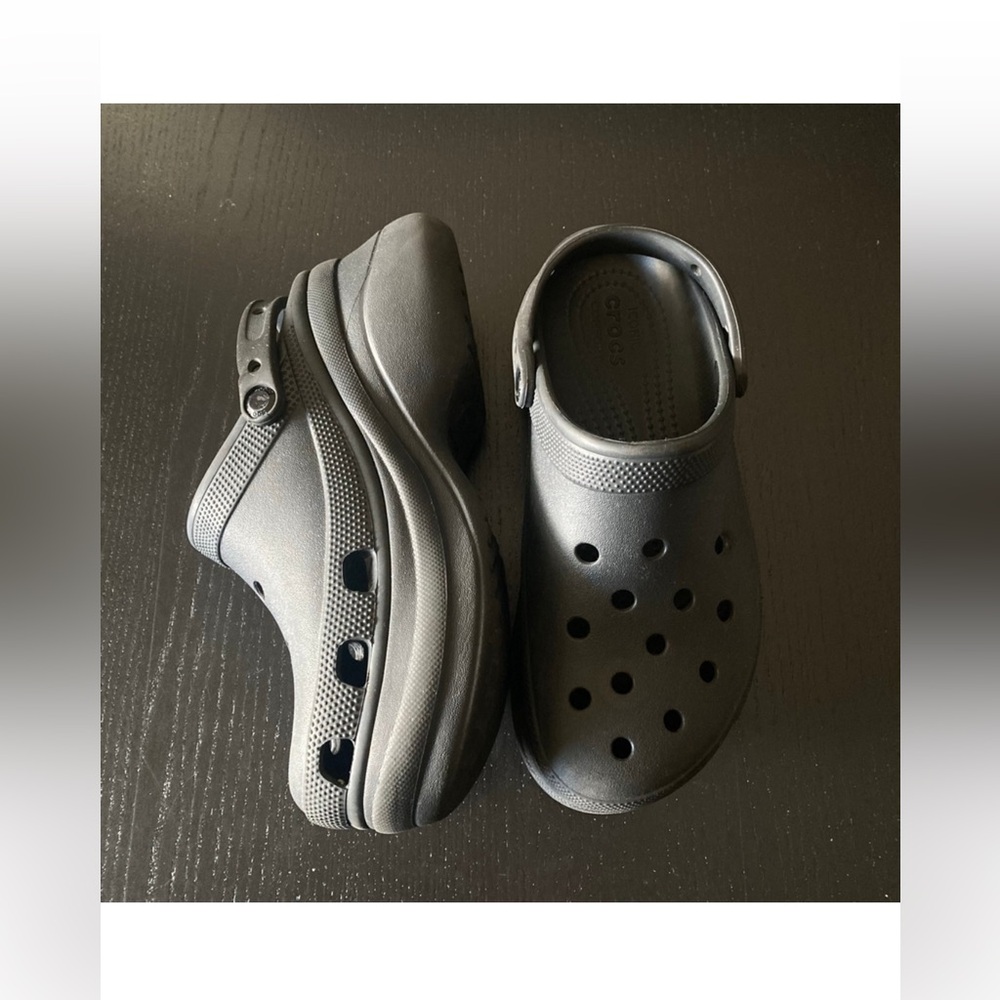 CROCS Classic Clog Mules in Charcoal Black